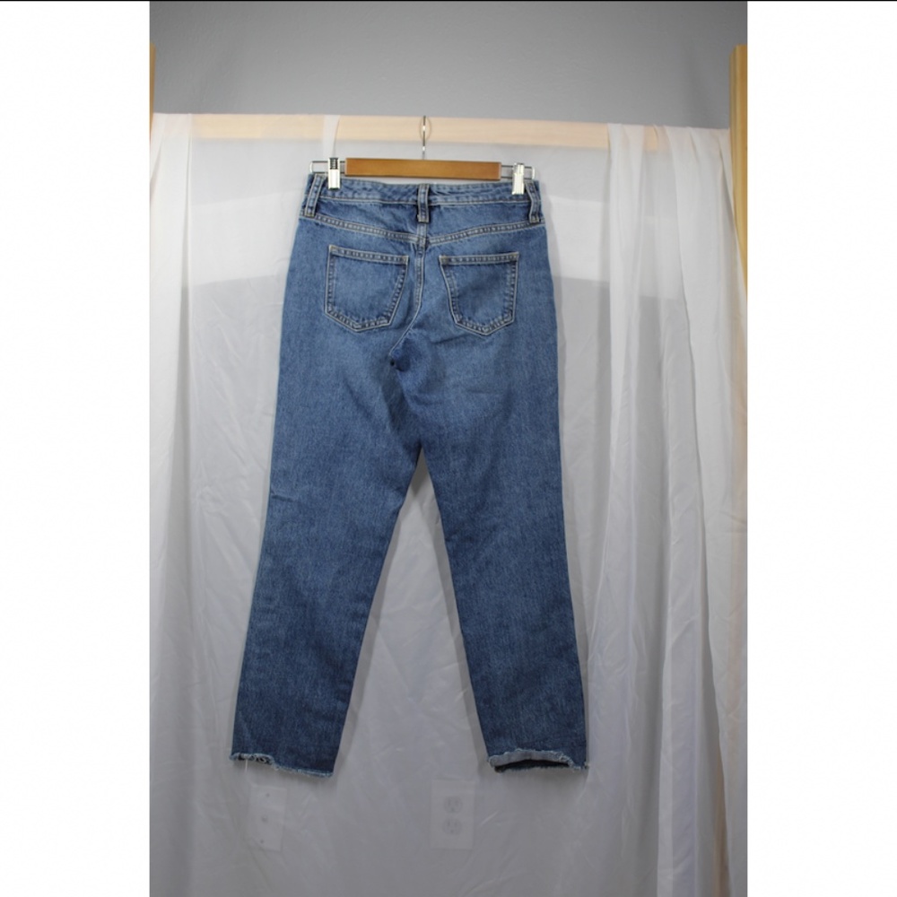 Universal Thread - Women Mid-rise Jeans - Size 00